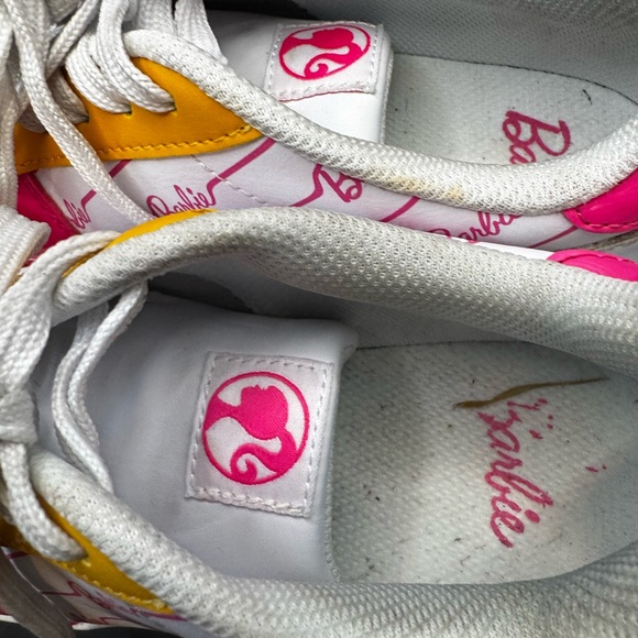 BARBIE MATTEL CASUAL COURT SHOES SNEAKERS WOMENS SIZE 7 WHITE GOLD PINK LETTERS - Picture 6 of 16